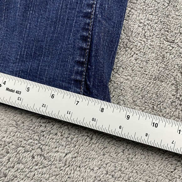 Levis Straight Jeans Womens 4 Short Blue Dark Wash Low Rise - Picture 5 of 15
